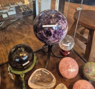crystal_balls.jpg